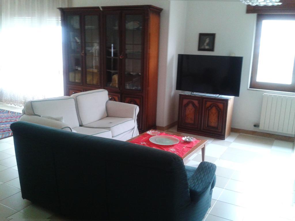 Appartamento In Villa Virginia Fino A 10 Ospiti Mondragone Quarto foto